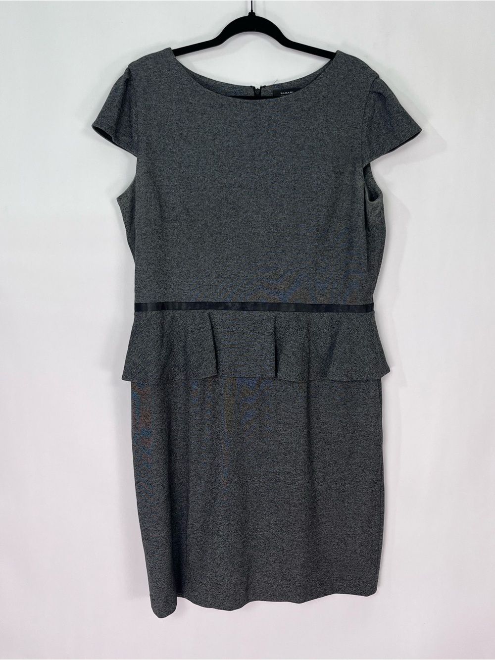 Tahari Arthur S Levine Grey Peplum Pencil Dress Capped Sleeves Sz 16